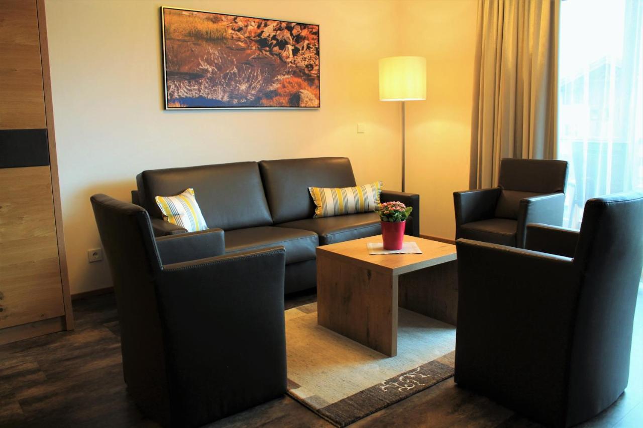 Tschuggmall Appartements Fiss Esterno foto